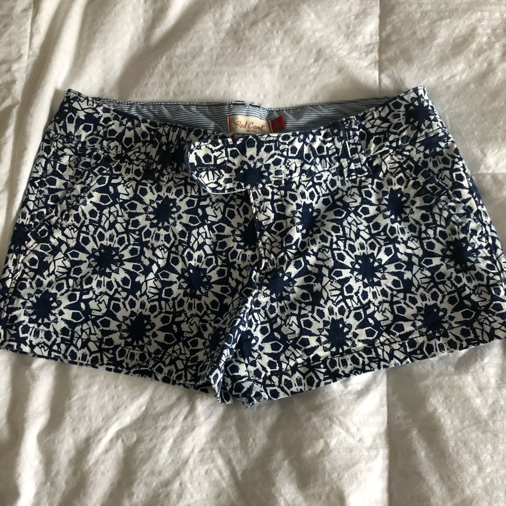 Red camel shorts